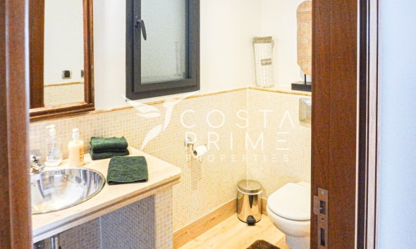 Újraértékesítés - Villa  - Altea