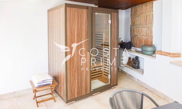 Újraértékesítés - Villa  - Altea