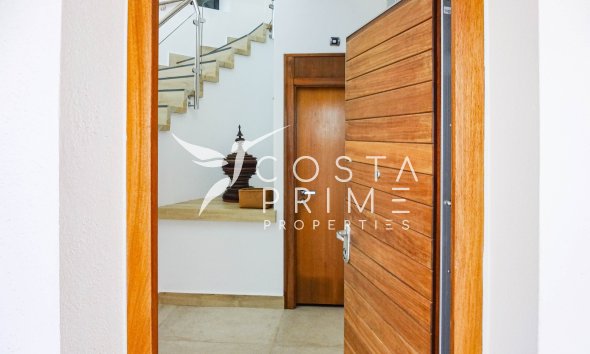 Újraértékesítés - Villa  - Altea