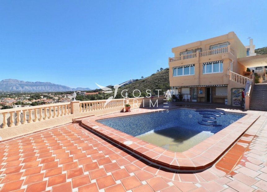 Resale - Villa  - Benidorm