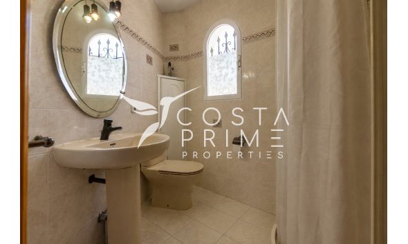 Újraértékesítés - Villa  - Albir