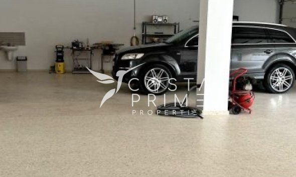 Újraértékesítés - Villa  - Altea