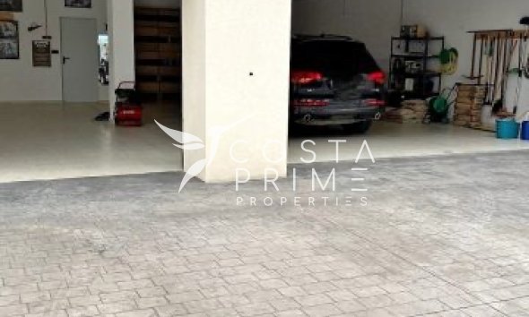 Újraértékesítés - Villa  - Altea