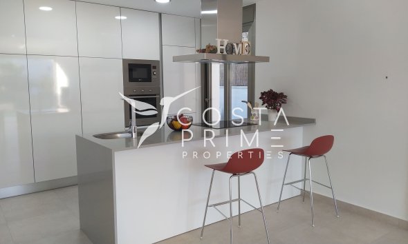 Nowy budynek - Szalet - Orihuela