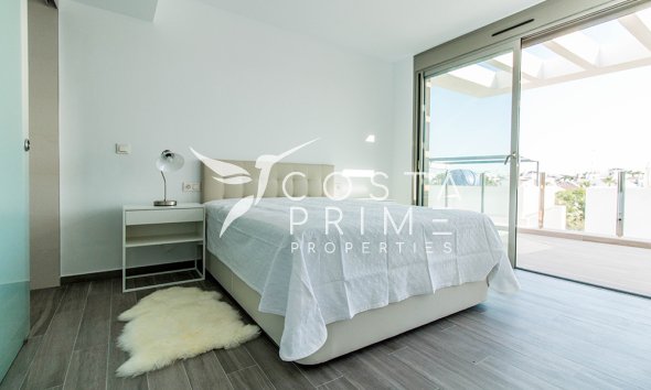 Nowy budynek - Szalet - Orihuela