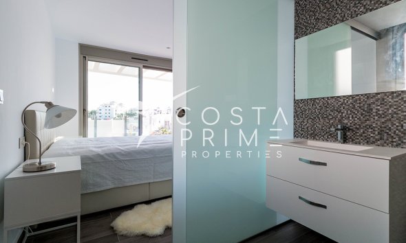 Nowy budynek - Szalet - Orihuela