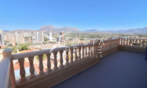 Resale - Villa  - Benidorm