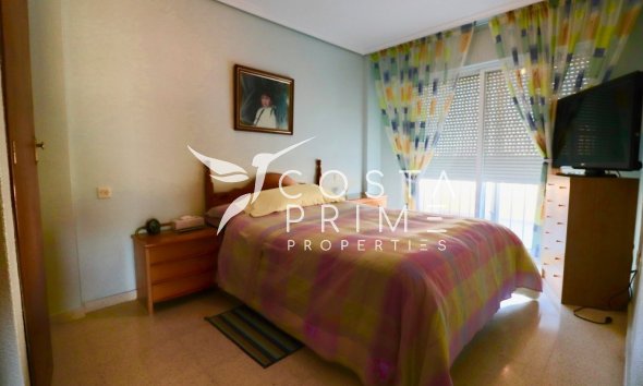 Resale - Villa  - Benidorm