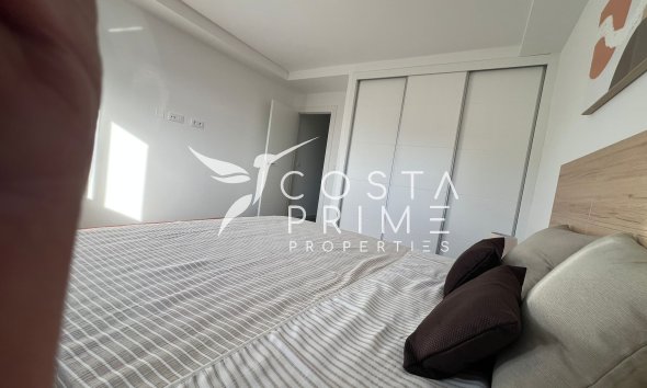 Nowy budynek - Szalet - Portmán