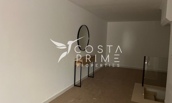 Nowy budynek - Szalet - Portmán