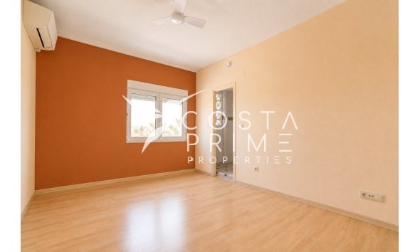 Resale - Apartment / Flat - Albir