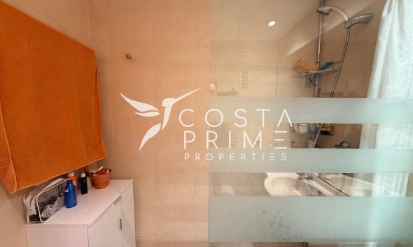Resale - Apartment / Flat - Benidorm