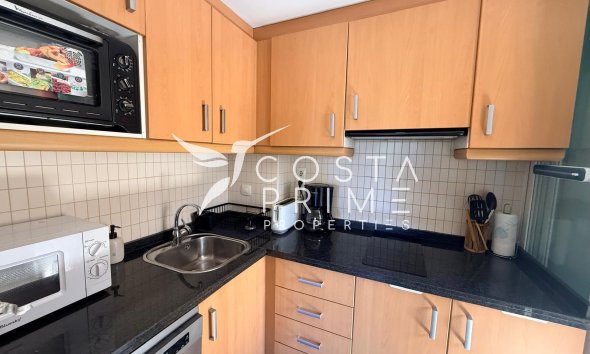 Resale - Apartment / Flat - Benidorm