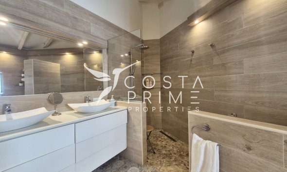Resale - Townhouse / Semi - Altea