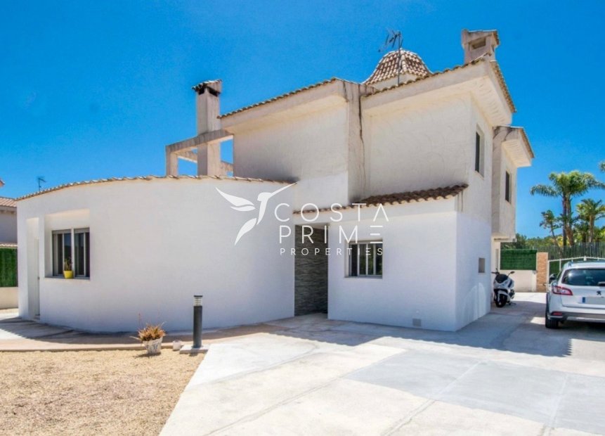 Resale - Villa  - La Nucía