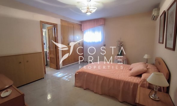 Reventa - Chalet / Villa - La Nucía