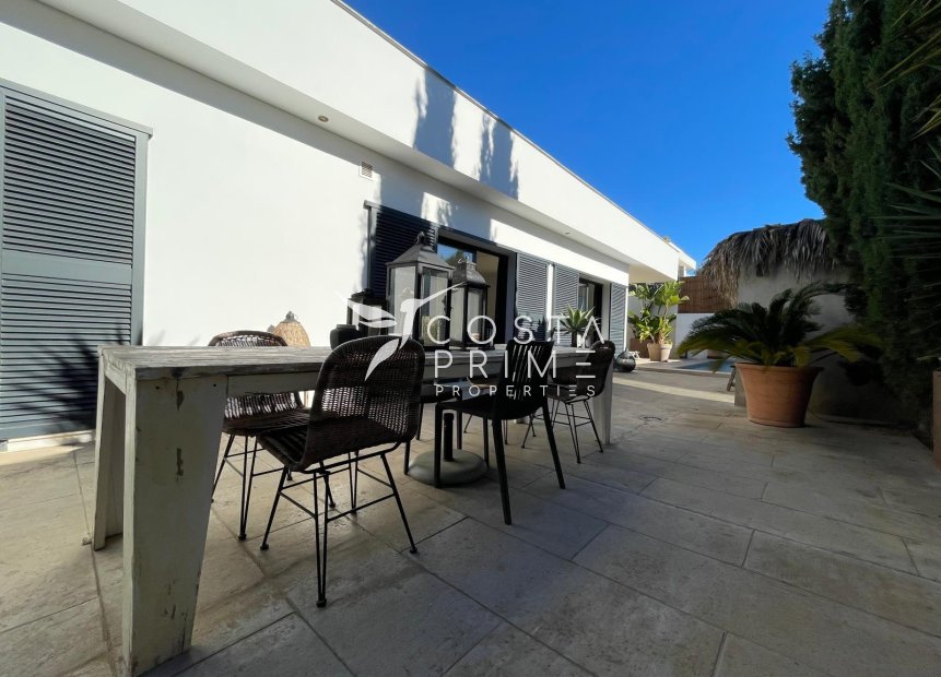 Újraértékesítés - Villa  - Albir