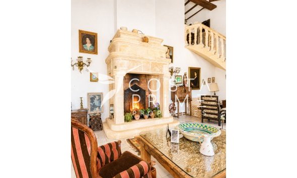 Újraértékesítés - Villa  - Finestrat
