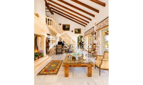 Újraértékesítés - Villa  - Finestrat