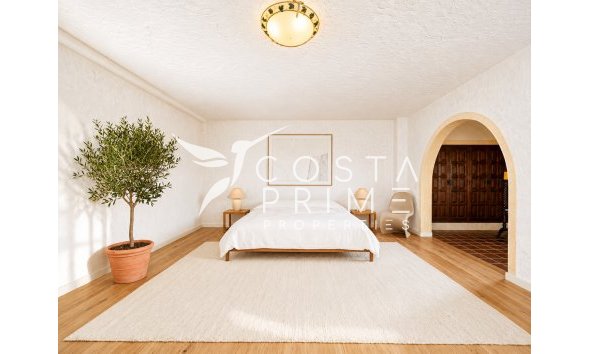 Újraértékesítés - Villa  - Finestrat