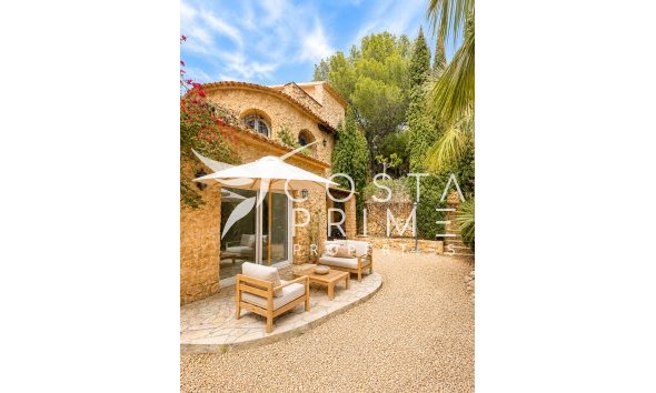 Újraértékesítés - Villa  - Finestrat