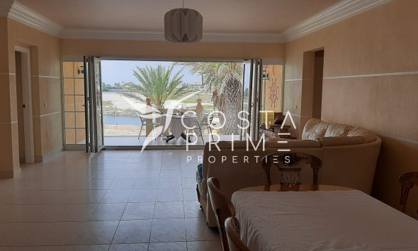 Nowy budynek - Szalet - La Manga del Mar Menor