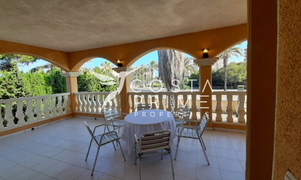 Nowy budynek - Szalet - La Manga del Mar Menor
