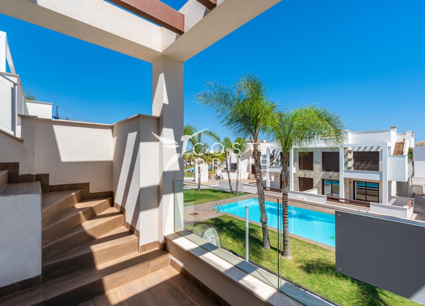 Nowy budynek - Kamienica / bliźniak - Torrevieja