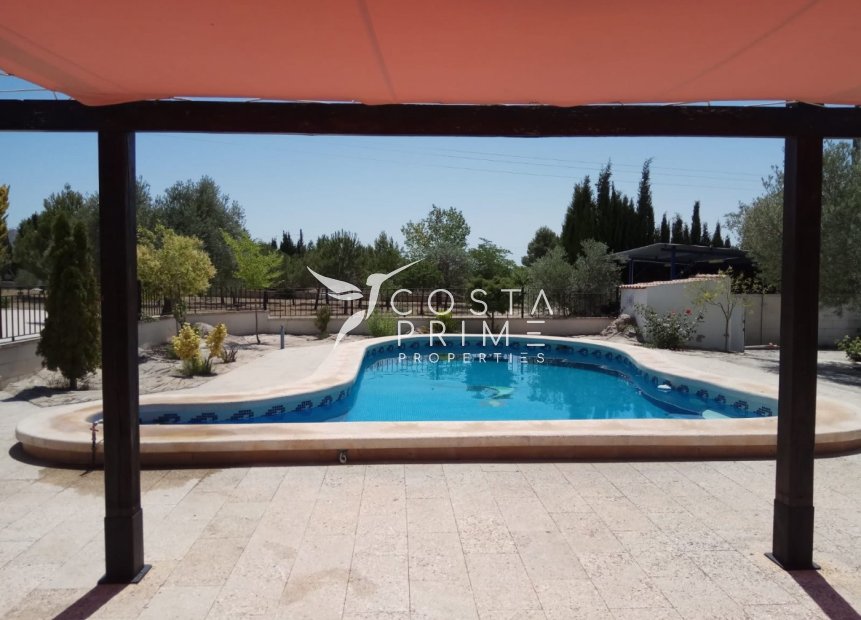 Resale - Villa  - Yecla