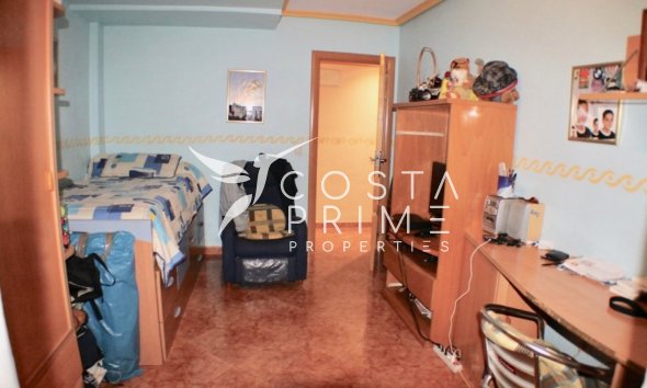 Resale - Apartment / Flat - Benidorm