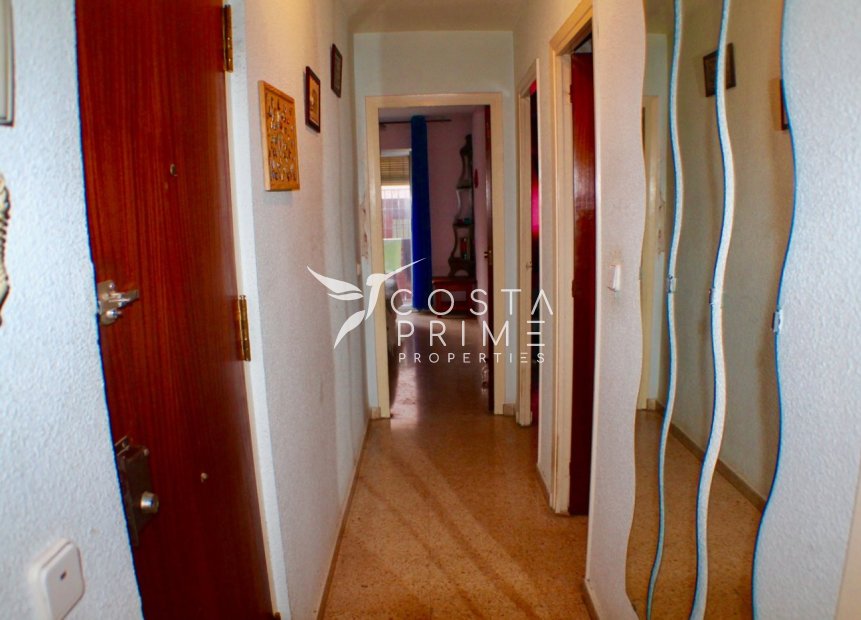 Resale - Apartment / Flat - Benidorm