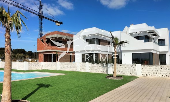 Obra nueva - Chalet / Villa - Pilar de la Horadada