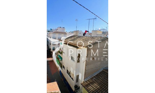 Resale - Apartment / Flat - Benidorm