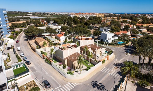 Obra nueva - Chalet / Villa - Dehesa de Campoamor