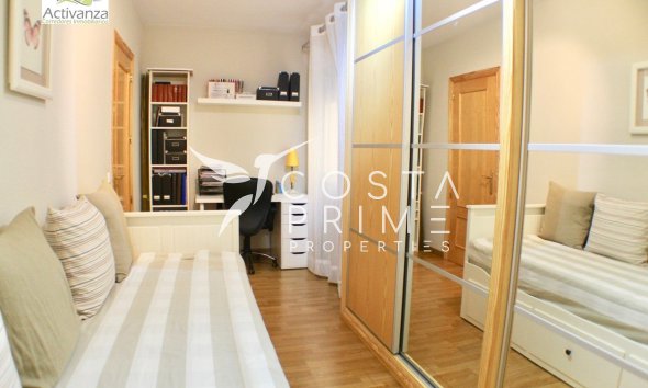 Resale - Apartment / Flat - La Nucía