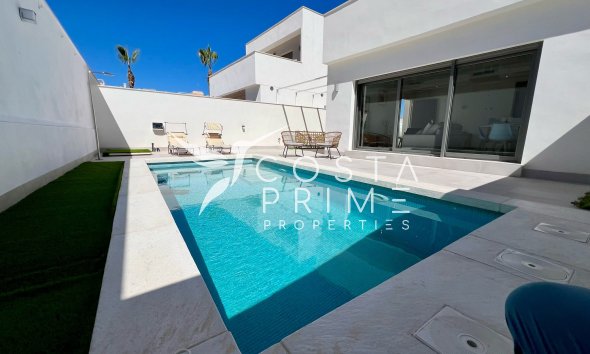 Obra nueva - Chalet / Villa - Orihuela