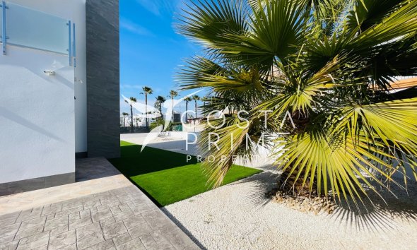 Obra nueva - Chalet / Villa - Torrevieja