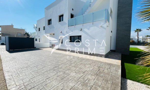 Obra nueva - Chalet / Villa - Torrevieja