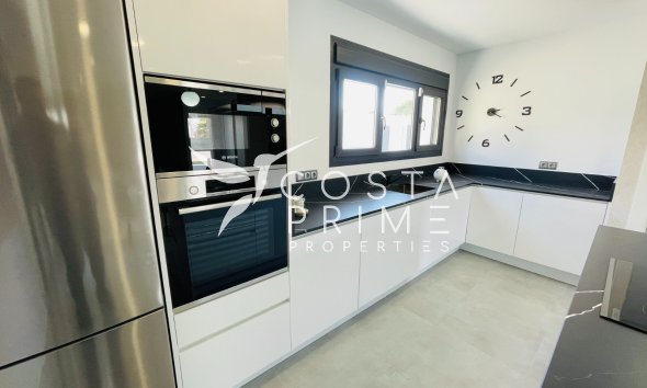 Obra nueva - Chalet / Villa - Torrevieja