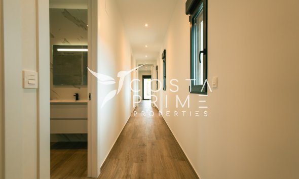 Obra nueva - Chalet / Villa - Pinoso