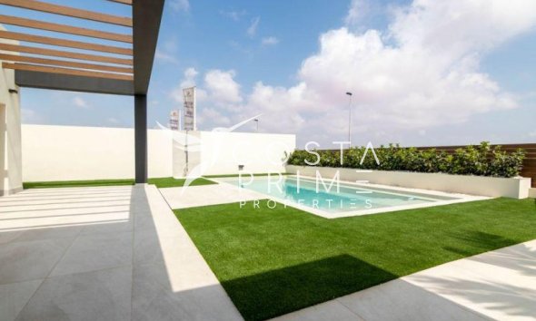 Obra nueva - Chalet / Villa - Torrevieja