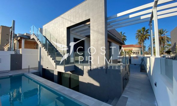 Obra nueva - Chalet / Villa - Torrevieja