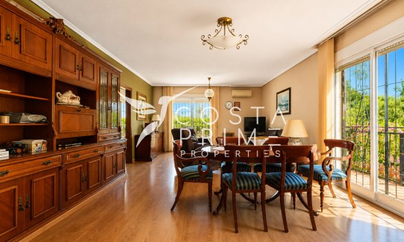 Resale - Villa  - Benidorm