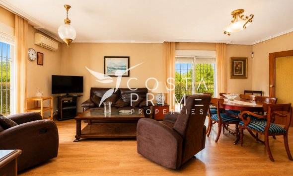 Resale - Villa  - Benidorm