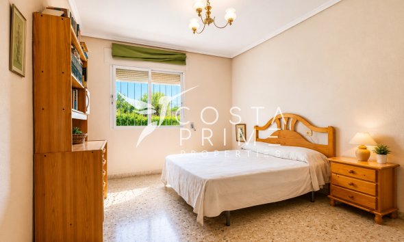 Resale - Villa  - Benidorm