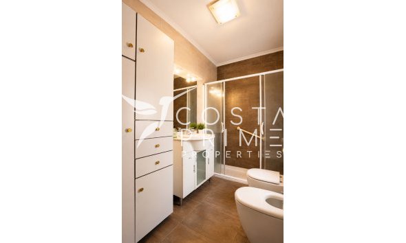 Resale - Villa  - Benidorm