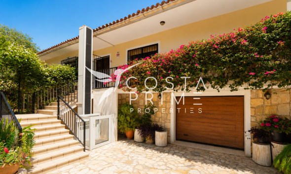 Resale - Villa  - Benidorm