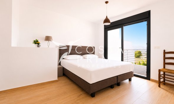 Újraértékesítés - Városháza / Semi - Albir