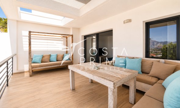 Újraértékesítés - Városháza / Semi - Albir