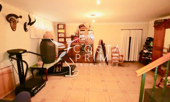 Resale - Villa  - Benidorm